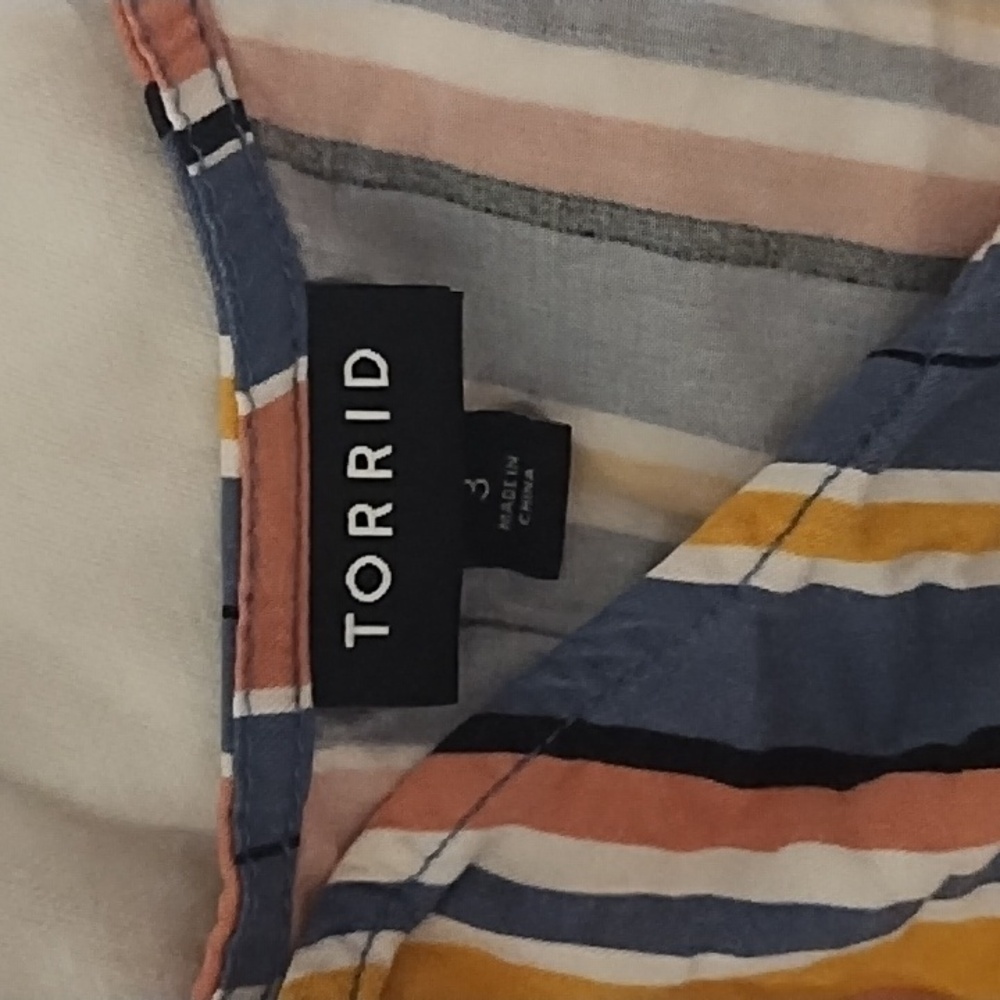 Torrid Tank - Picture 2 of 2